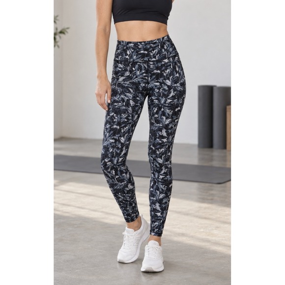 lululemon athletica Pants - Lululemon Wunder Under Hi-Rise Tight 28" Embellished Print Legging Pants XS / S